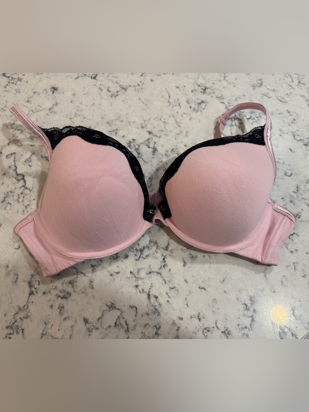 Cacique Women's Light Pink/ Black Lace  Underwire Padded Support Bra Sise 42D‎